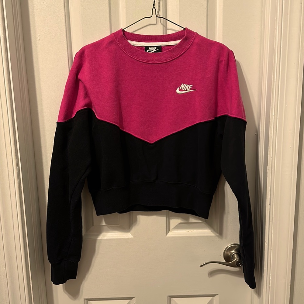 Nike cropped sweatshirt